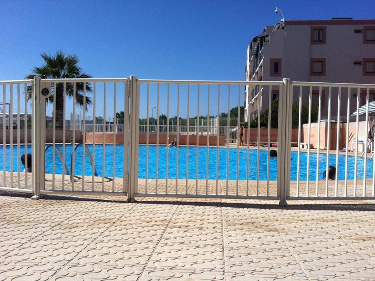 Studio Climatise Double Cabine Avec Piscine Et Parking A 650M De La Plage - Fr-1-307-140 Le Grau-du-Roi Buitenkant foto